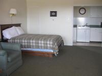 Studio (2 Adults)