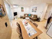 M&G Apartment Luxury Garden Apartment Kaštel Stari near Split - B&B Kutleše