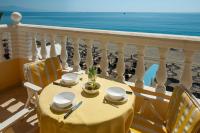 Ocean Views on Paseo Marítimo Sabinillas - B&B San Luis de Sabinillas