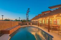 Scottsdale Oasis with pool, hot tub and sleeps 8 - B&B Scottsdale