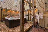 Charming Savannah Getaway Hot Tub Firepit - Chambres d'hôtes Savannah