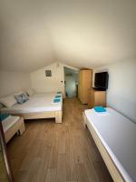 Petrokrevetni studio apartman Popovic - B&B Petrovac na Moru