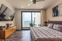 Oceanfront Condo Top Location Near 5th Ave - B&B Playa del Carmen