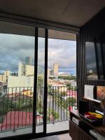 Funky Aparta 807 - Babylon Apart-Hotel - Bed and Breakfast San José