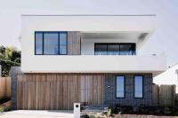 La Bella Beach House-Sleeping 9, Wood Fire, Aircon - B&B Ocean Grove