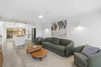 Beach Street - Town Location - Stone Real Estate Yamba - Ferienwohnung Yamba