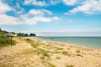 The Esplanade Indented Heads- Beach front, Luxury, Sleeps 8, Spacious, Aircon, Heating, - B&B Indented Head