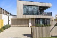 Colite Luxury Barwon Heads Sleeps 8 Rooftop deck 2 minute walk to the main shops river and parks - Chambres d'hôtes Barwon Heads