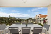 Breakers Unit 2 12- Stone Real Estate Yamba - B&B Yamba