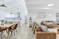 Retreat on Hitchcock- Barwon Heads, Pet friendly, 3 Bedroom, 2 Bathroom, Aircon, Modern, Single Level - Chambres d'hôtes Barwon Heads