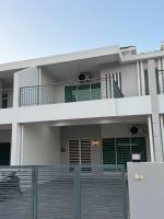 4B 3R Cozy Spacious Near Dewan Millenium Fully Aircond - B&B Kepala Batas