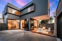 The Darby House Pool, Walk to Beach & Dining - B&B Merotherie