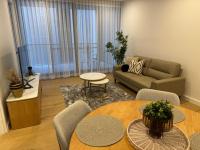 Fresh and Modern 1BR Retreat - B&B Comobella