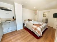The Cozy Cabin - Garden Paradise - B&B Tokoroa