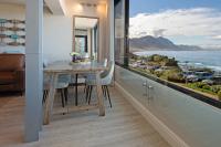 Marine Court 5 Premium Sea View Apartment - Chambres d'hôtes Hermanus