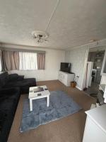 Yellow Rose Caravan Retreat - B&B Skegness
