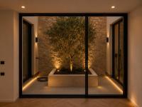 SalvatoreHomes - Casa Serenia - Ultra Luxury Duplex in the Centre of Bardolino with Direct Access to Infinity Pool - a 5 Star Luxury Collection at Lake Garda - Bed and Breakfast Bardolino