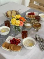 Bolotbek House - Bed and Breakfast Tossor