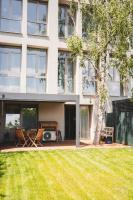 Pioneer house - app with free parking place, terrace and private garden - Bed and Breakfast Chl’aba