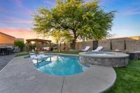 Luxury and Harmony in a 6BR Dream Villa; Pool, Hot Tub, Game room, Near the Las Vegas Strip - B&B Las Vegas