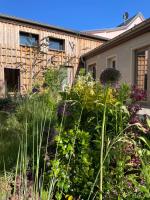Kochstedter Wohnstuben - Fewo mit Naturbaustoffen in der Bauhausstadt Dessau - hundefreundlich - ebenerdig - mit Garten - Parkplatz inklusive - Chambres d'hôtes Dessau
