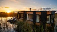 Noah's Raft - House Boat - B&B Pearly Beach
