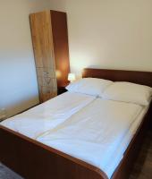 Noclegi u Bartka i Magdy - B&B Solina