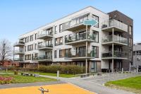 Penthouse toppleilighet med utmerkede solforhold sentralt ved jernbanestasjon, kjøpesenter og IKEA - Ferienwohnung Trondheim