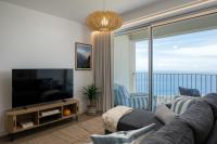 Vanni Atlântico Residence by an island apart - Bed and Breakfast Câmara de Lobos