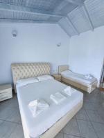 Sunrise Dhermi Beach - B&B Dhërmi