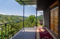 NNN Guest House - B&B Goris