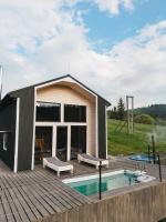 Horizon Славсько з чаном,басейном - Bed and Breakfast Khashchovania