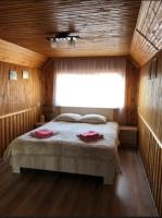 HOUSE Mold - Ferienwohnung Lazeshchyna