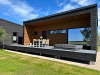 PeltoVilla - Relax in the sauna and hot tub - B&B Tyrnävä
