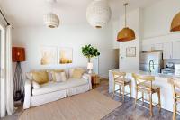Second Floor Condo with High-Speed WiFi Washer&Dryer Central AC & Full Kitchen - B&B Santa Rosa Beach