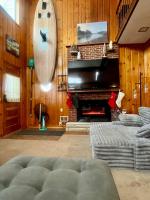 Cozy Waterfront Cottage - B&B Beaverton