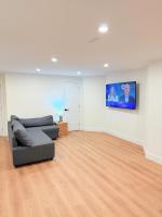 Modern 1BR Close to Major Shopping & Amenities - B&B St. John's