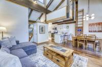 Secluded mountain-view condo with balcony close to Northstar Village - Chambres d'hôtes Truckee