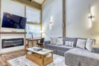 Secluded mountain-view condo with balcony close to Northstar Village - B&B Truckee
