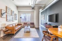 DTLA 2BR Rooftop Jacuzzi & Sunset Views - B&B Los Angeles