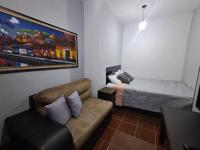 Habitación Jade-A en zona 11 ciudad de Guatemala - B&B Città del Guatemala