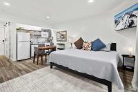 Recently Remodeled Ground Floor Studio Near Downtown Bend - B&B Bend