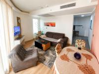 Huge Private Terrace Pool & Spa Free Parking - Ferienwohnung Skopje