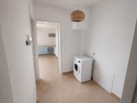 Deluxe One-Bedroom Apartment