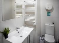Metropolitano Guesthouse - B&B Madrid