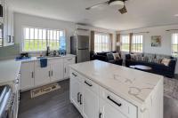 Spoonbill Cottage at Secret Beach - Bed and Breakfast San Pedro
