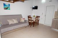 Appartamento su 2 Livelli con 1 Camera da Letto e Vista Mare