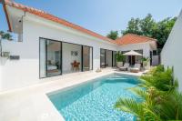 White Manta Villa - Tropical Family Retreat with Pool&Outdoor Lounge - Bed and Breakfast Uluwatu