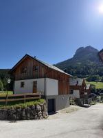 Hideaway Chalets Loser - 2 by AA Holiday Homes - Ferienwohnung Altaussee