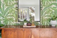 Moffat Beach Abode - Dog-friendly Escape by the Sea - Chambres d'hôtes Caloundra